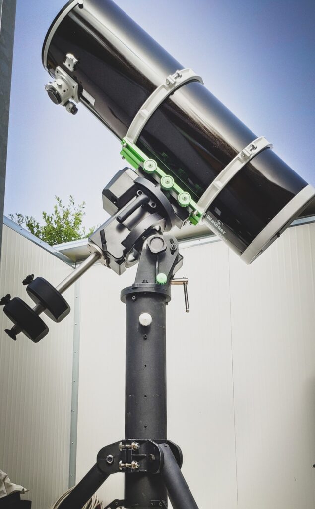 Astrofotografia sulla nebulosa Crescente con lo Sky-Watcher 300 f/4 sky-watcher 300-1200 EQ8R-Pro
