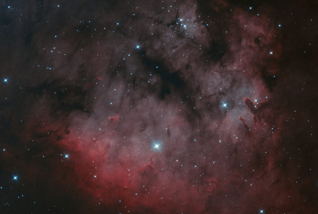 Nebulosa NGC 7822 (Sh 2-171, LBN 589) bicolor HOO con Sky-Watcher 300 f/4 su EQ8R-Pro Ha:Oiii 3 nanometri
