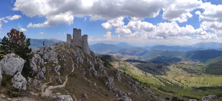 Rocca Calascio paesaggio